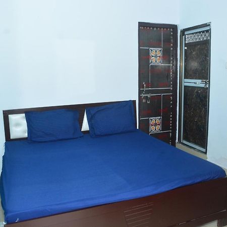 Hotel Chandrasha Villa Ayodhya Dham Ram Mandir 600 Meter Eksteriør bilde